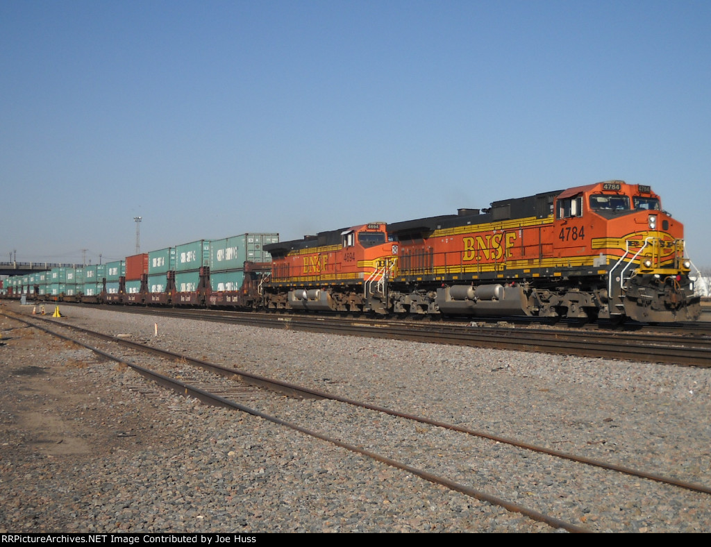 BNSF 4784 East